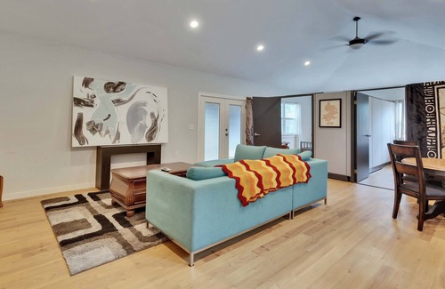 Manchaca House | The Chateau Unit C