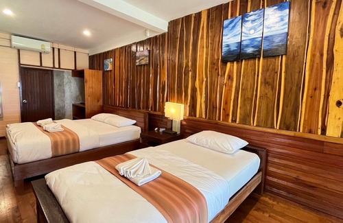 Thung Wa Hotel | The Chevalley beach resort