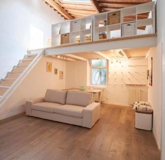 Galluzzo Apartment | The Chianti Rooster Flat