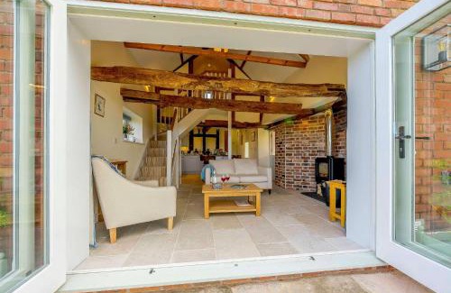 Ledbury House | The Cider Barn, Luxury for 2 with beautiful views.