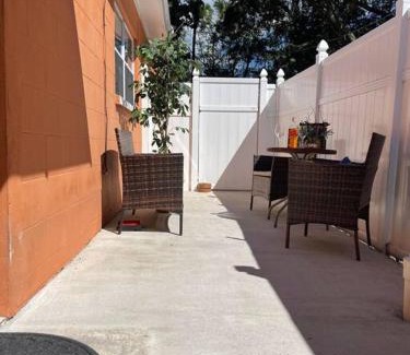 Town N County Park Apartment | The Citrus Guesthouse in Tampa