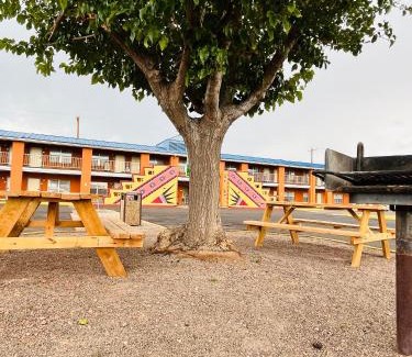 Alamogordo Hotel | The Classic Desert Aire Hotel