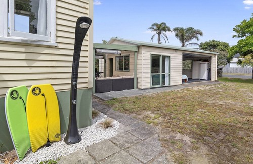 Ruakaka House | The Classic Kiwi - Ruakaka Holiday Home