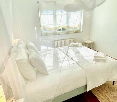 Porto do Barqueiro Ski Chalet | The Cliffs - Le nid de Martina