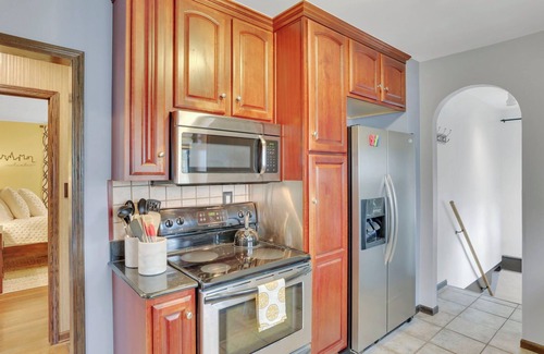 Central Clintonville House | The Clintonville Casita | Walkable & Inspiring
