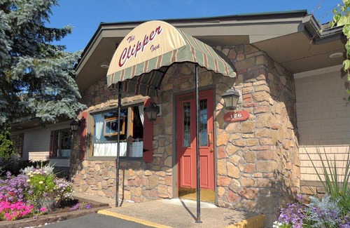 Frontenac Hotel | The Clipper Inn
