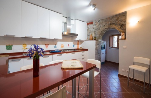 Gallodoro Apartment | The Clock Houses - Baron