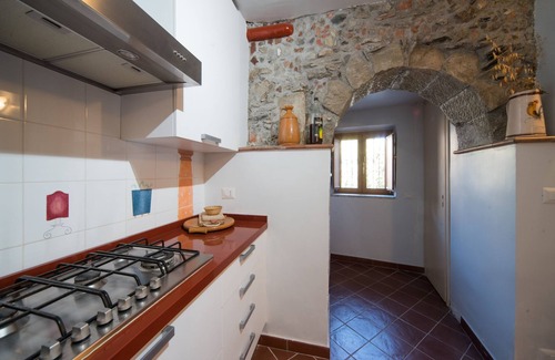 Gallodoro Apartment | The Clock Houses - Baron