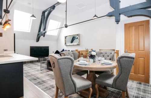 Keith Apartment | The Clock Tower at The Institute Executive Apartments