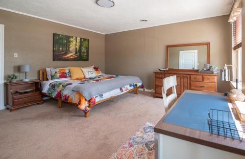 Madison Apartment | The Clocktower Suite
