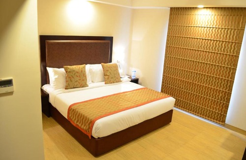 Ahmedabad Hotel | The Cloud Hotel