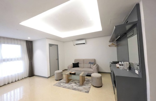Angeles City Hotel | The Clover Hotel Angeles City
