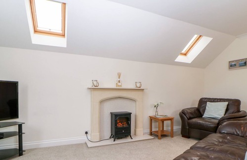 Aveton Gifford House | THE COACH HOUSE, family friendly, with a garden in Aveton Gifford