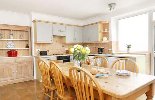 Penzance Cottage | THE COACH HOUSE, pet friendly, character holiday cottage in Sennen