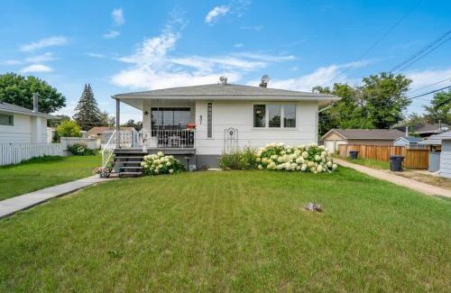 Drumheller House | The Coal Stone throw away from Red Deer River 2BR House