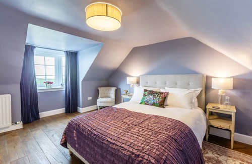 Aberdeen Hotel | The Cock and Bull