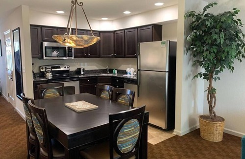 Williamsburg Apartment | The Colonies at Williamsburg Suite B Two bedroom, Two bathrooms.