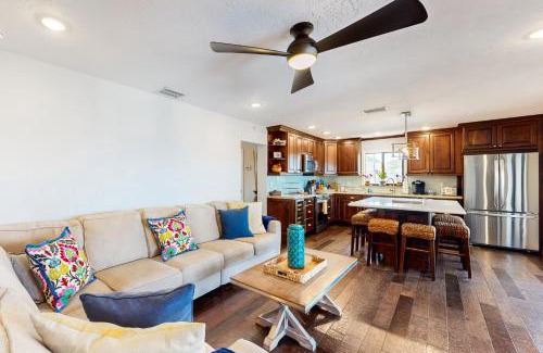Bowens Addition House | The Colorful Cabana