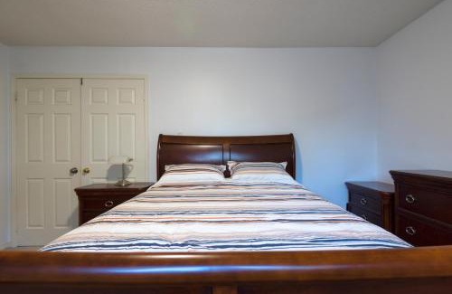 Pickering House | The Comfort Stay at City of Pickering