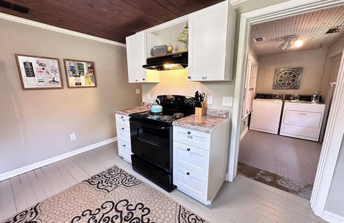 Stephenville House | The Compass North with Full Kitchen Near TSU