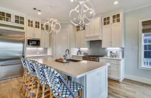 Beachside Village House | The Conch Castle | Hot Tub, Beach + Gulf Views!