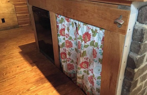 Compton Cabin | The Connie Cabin