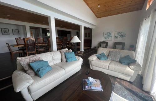 Bloomfield House | The Consecon - Waterfront 5 BDR Cottage