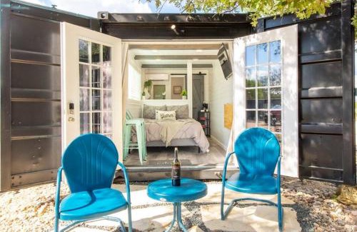 Johnson City House | The Container Retreat @ 290 Wine Trail #10 Welcome friends!