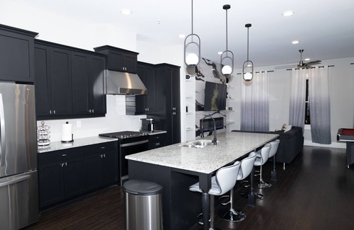 Westside House | The Cool Spot with Rooftop Terrace
