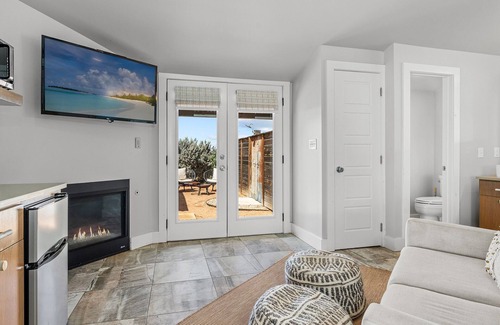 Harper House | The Cora