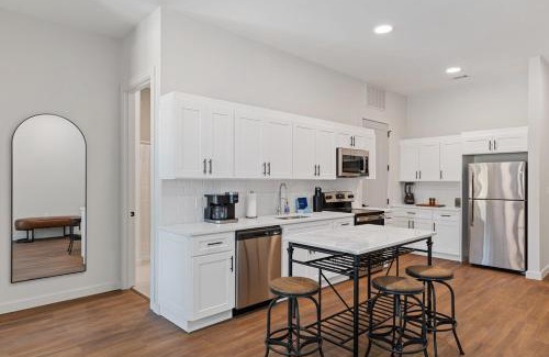 Fort Worth Apartment | The Corbin 1305 - The Columbia