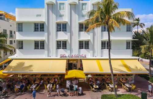 South Beach Condo | The Corner Breeze On Ocean Drive