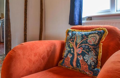 Detling House | The Cottage At Harple Farm