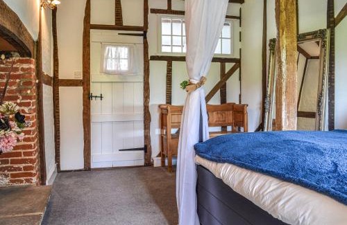 Detling House | The Cottage At Harple Farm