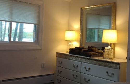 Marion Station Cottage | The Cottage at Kingsbay Mansion Executive B&B