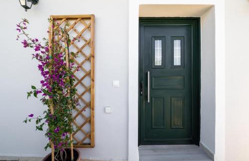 Petriti Apartment | The Cottage