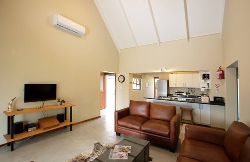 Hoedspruit House | The Cottage - Hoedspruit