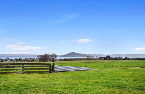Owhata House | The Cottage - Rotorua Holiday Farmstay
