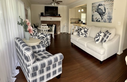 Shady Side House | The Cottage