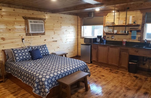 Canyon Cabin | The Cottonwood Cabin at Palo Duro.