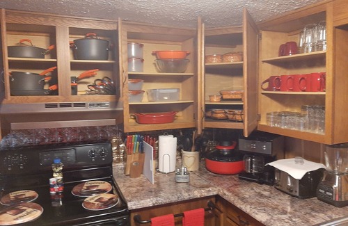 Quaker City Cottage | The country cottage: with gorgeous 5 person hot tub!