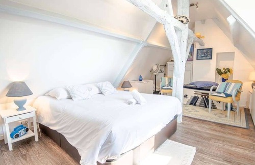 Fondettes House | The countryside just outside Tours