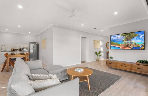 Black Head House | The Cove 3 - Cool and inviting coastal property