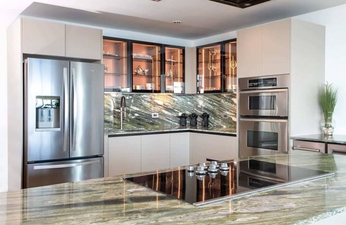 Maho Condo | The Cove in Cupecoy by Personal Villas - Views of the Turquoise Sea