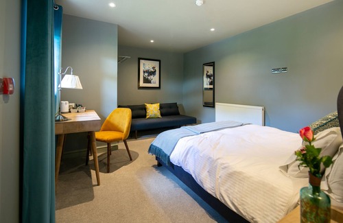 Balcombe Bed & Breakfast | The Cowdray Arms