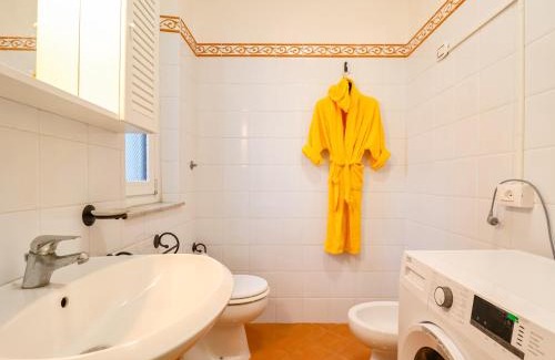 Massa e Cozzile Apartment | The Cozy Apartment - Wi-Fi, Smart TV, Free Parking