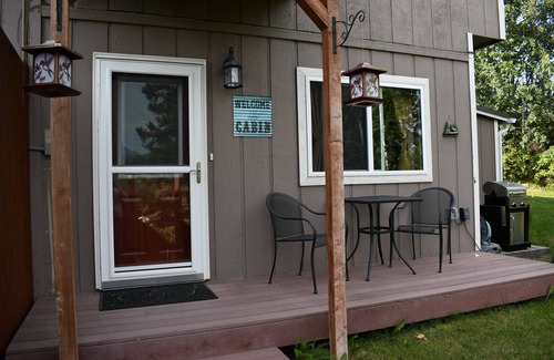 Gateway Apartment | The Cozy Cabin - 2301 S Colleen St, Palmer, Alaska
