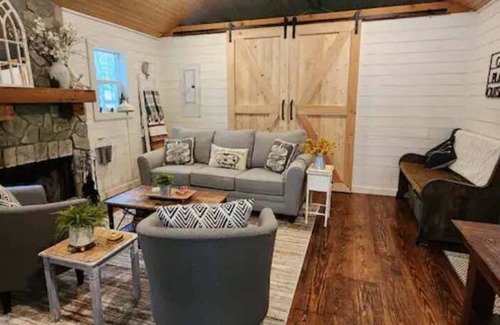 Belton Cabin | The Cozy Cabin at Mill Creek