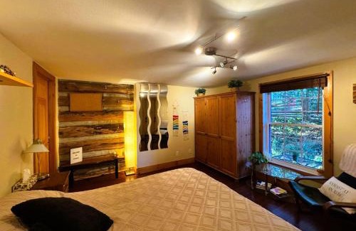 Elora Apartment | The Cozy Corner