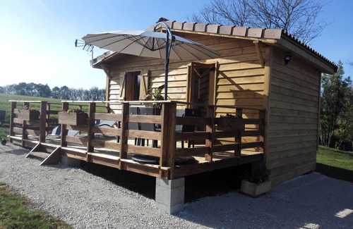 Saint-Genies Ski Chalet | the cozy cottage in black perigord and equipped with air conditioning